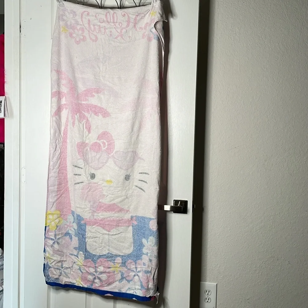 Hello Kitty Sanrio Beach Towel